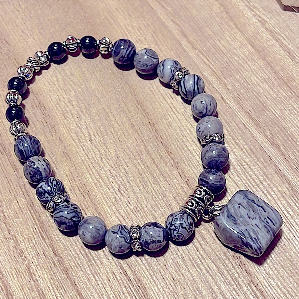 Rare Gray Crazy Lace Agate, Hematite, Slab Pendant Bracelet 🤍🩶🖤